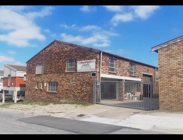 575M² WAREHOUSE RENTED IN KORSTEN